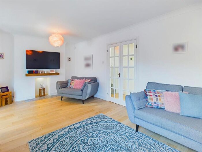 4 Bedroom Detached House For Sale In The Falcon, Watermead, Aylesbury, HP19