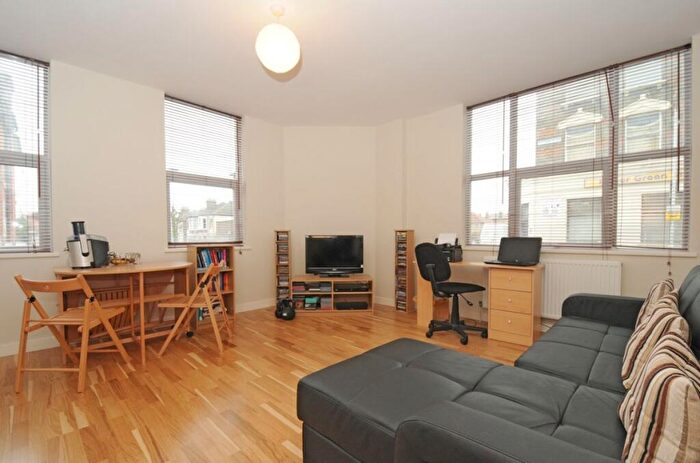 1 Bedroom Flat To Rent In Lanier Road, Lewisham, London, SE13