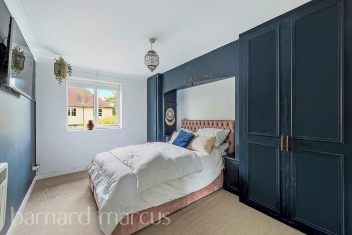 2 Bedroom Apartment To Rent In Croham Road, South Croydon, CR2