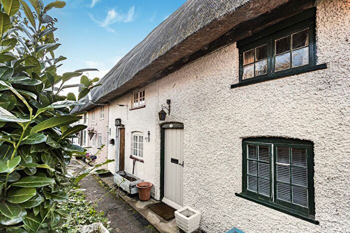 2 Bedroom Cottage For Sale In Malthouse Lane, Dorchester-On-Thames, OX10