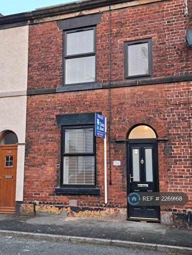 3 Bedroom Terraced House To Rent In Wood Street, Bury, BL8