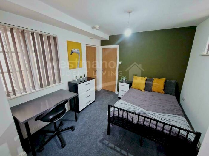6 Bedroom Semi-Detached House To Rent In London Road, Leicester, LE2
