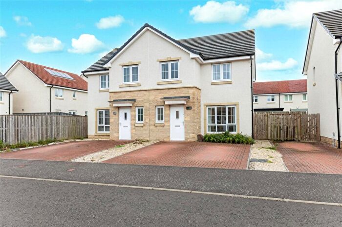 3 Bedroom Semi-Detached House For Sale In Quarry Walk, Thornliebank, Glasgow, Glasgow City, G46