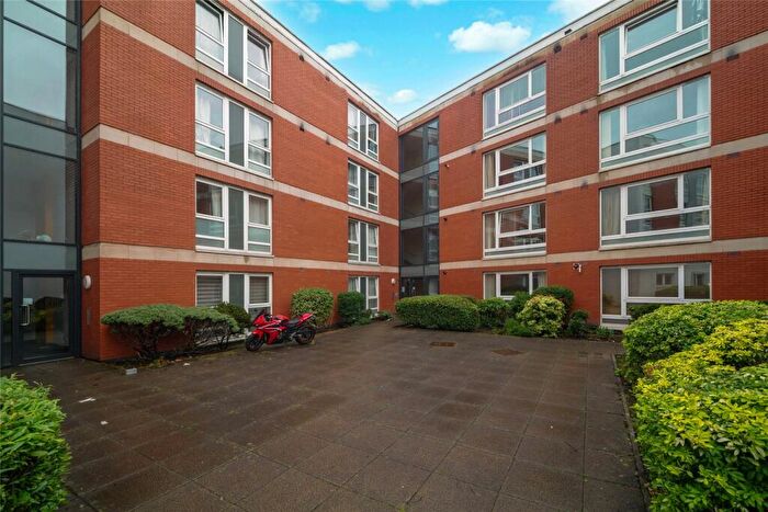 2 Bedroom Flat For Sale In Hanson Park, Dennistoun, Glasgow, G31