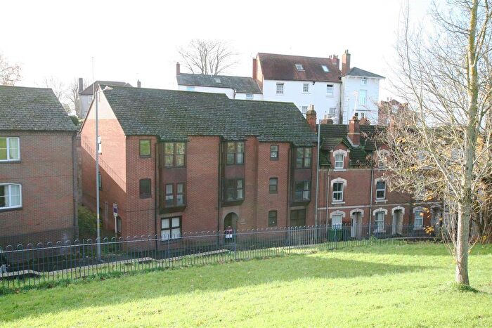 1 Bedroom Flat To Rent In Fort Royal Mews, Worcester, WR5
