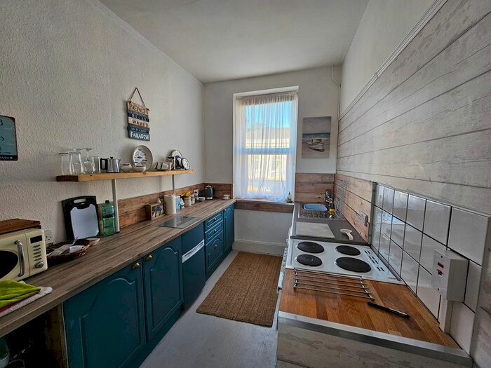 1 Bedroom Maisonette To Rent In Lucius Street, Torquay, TQ2