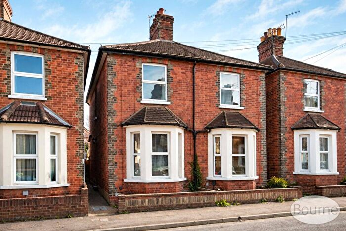 2 Bedroom Semi Detached House For Sale In Acacia Road, Guildford, Surrey, GU1