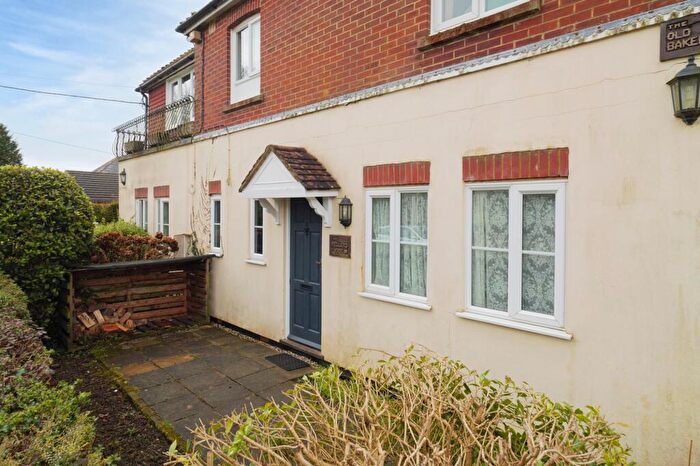 2 Bedroom Apartment For Sale In Stelling Minnis, Canterbury, CT4