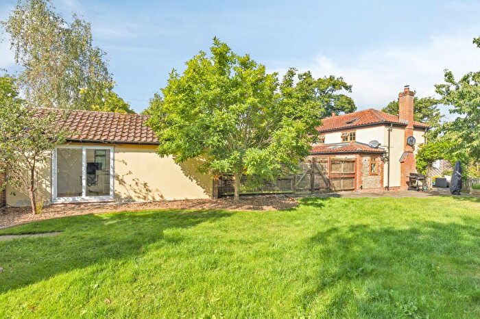 3 Bedroom Cottage For Sale In Wymondham, NR18
