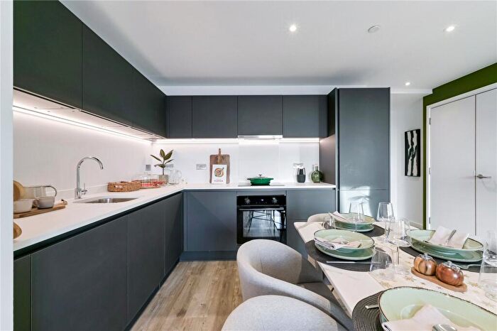 3 Bedroom Apartment To Rent In Swan Street, Manchester, M4