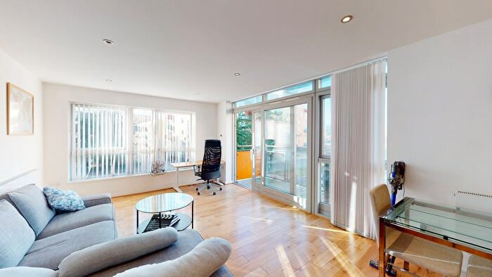 1 Bedroom Flat For Sale In Newton Lodge, West Parkside, Greenwich, SE10