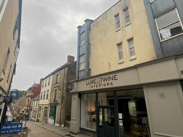 2 Bedroom Flat To Rent In St. Peters Terrace, Shepton Mallet, BA4