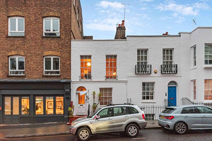 3 Bedroom Town House For Sale In Campden Hill Road, W8