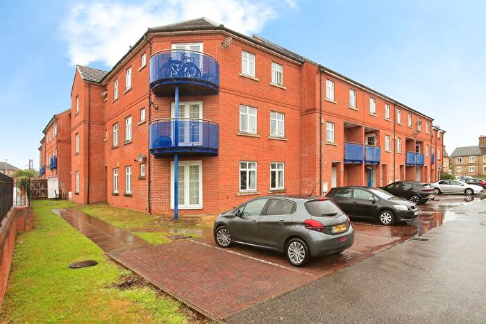 2 Bedroom Flat For Sale In Fletton Avenue, Peterborough, PE2
