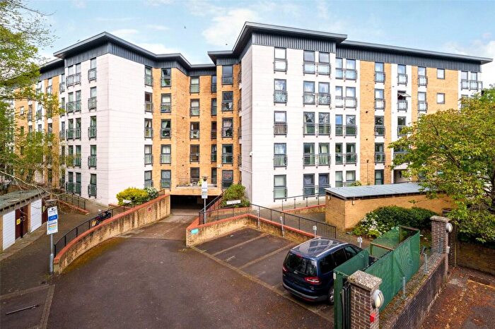 1 Bedroom Apartment To Rent In Mount Lane, Bracknell, Berkshire, RG12