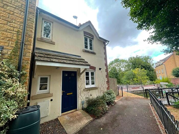 2 Bedroom End Of Terrace House To Rent In Castle Stream Court, Dursley, GL11