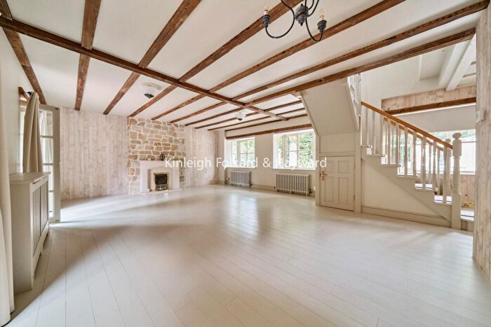 3 Bedroom Detached House To Rent In Rowhill Road, Wilmington, Kent, DA2