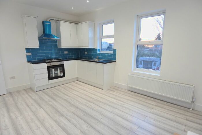 3 Bedroom Flat To Rent In Llanover Road, North Wembley HA9