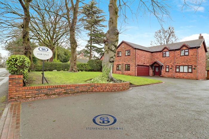 4 Bedroom Detached House For Sale In Middlewich Road, Sandbach, CW11