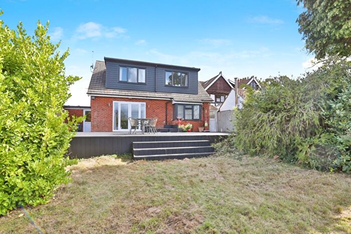 4 Bedroom Bungalow For Sale In Blandford Road, Poole, Dorset, BH16