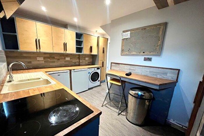 3 Bedroom Semi-Detached House To Rent In Newstead Avenue, Manchester, M20