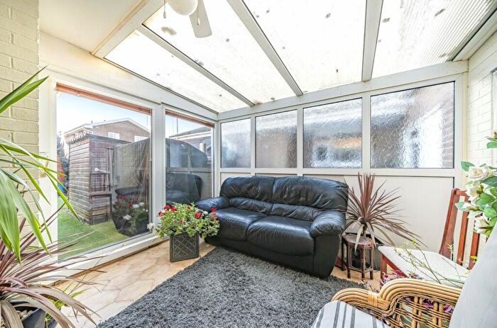 2 Bedroom Bungalow For Sale In Glandwr Park, Builth Wells, Powys, LD2