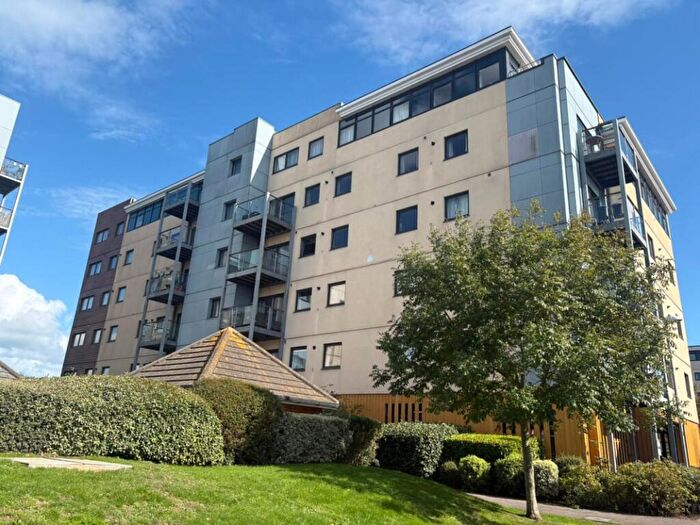 2 Bedroom Flat For Sale In Penshurst House, Eastbourne, BN22