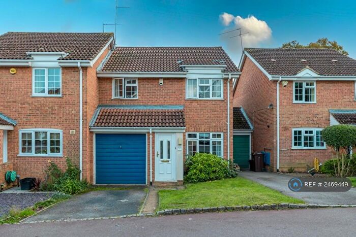 3 Bedroom Semi-Detached House To Rent In Heacham Close, Lower Earley, Reading, RG6