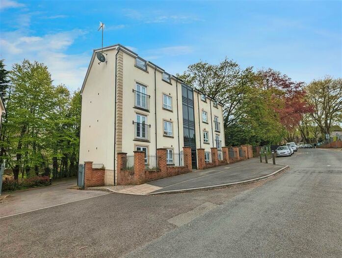 2 Bedroom Flat To Rent In Cwrt Maes Y Llyn, Newport, NP20