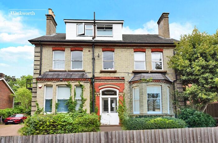 1 Bedroom Apartment For Sale In Eaton Road, Sutton, SM2