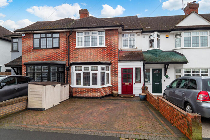 3 Bedroom Terraced House For Sale In Seymour Avenue, Morden, SM4