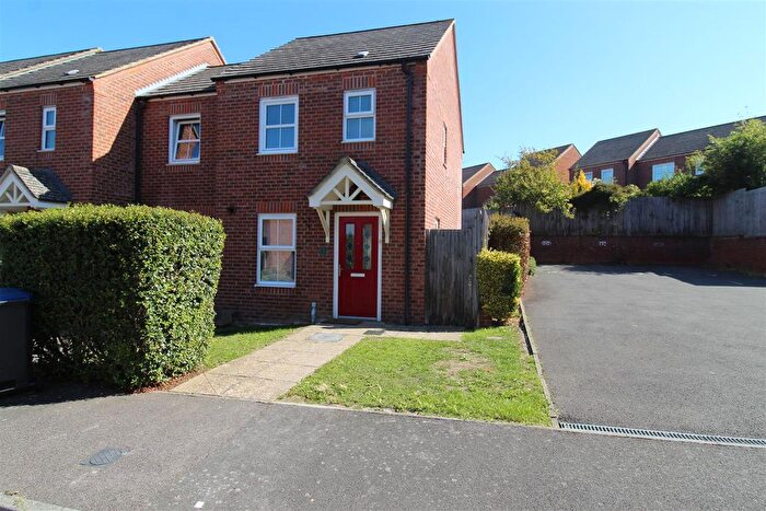 2 Bedroom Property For Sale In Park Royal, Herne Bay, CT6