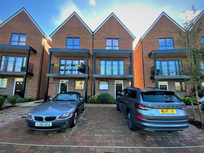 4 Bedroom Property To Rent In Chilmington Crescent, Chilmington Green, Ashford, TN23