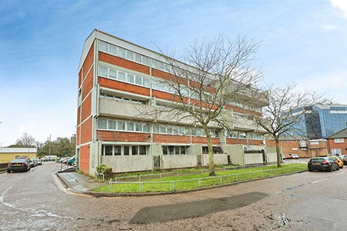 3 Bedroom Flat For Sale In Johnson Place, Norwich, NR2