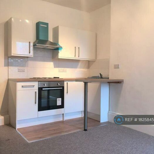 Houses to rent in WestonsuperMare, North Somerset