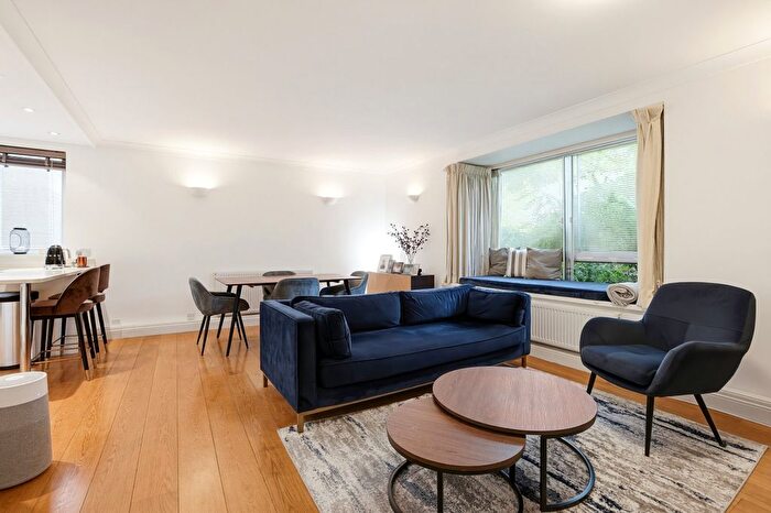 3 Bedroom Flat For Sale In Kinnerton Street, London, SW1X