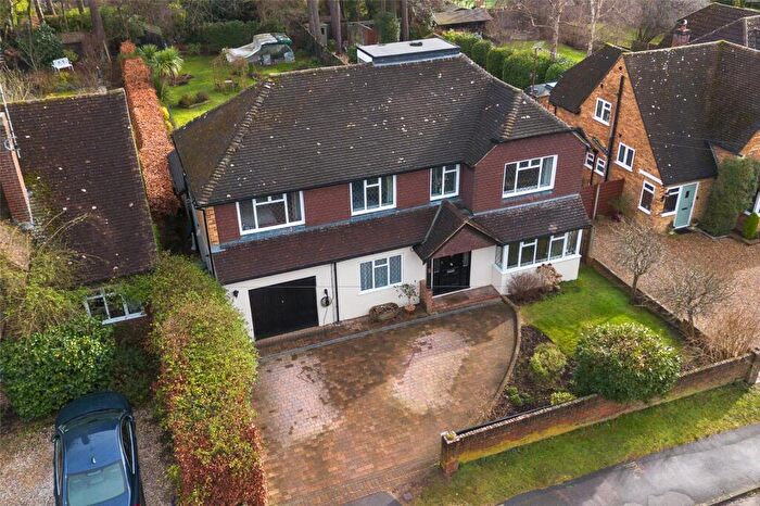 5 Bedroom Detached House For Sale In Broom Acres, Sandhurst, Berkshire, GU47