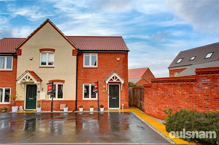 2 Bedroom End Of Terrace House For Sale In Springpool Way, Copcut, Droitwich, Worcestershire, WR9