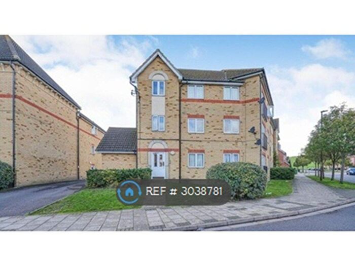 2 Bedroom Flat To Rent In Hill View Drive, London, SE28