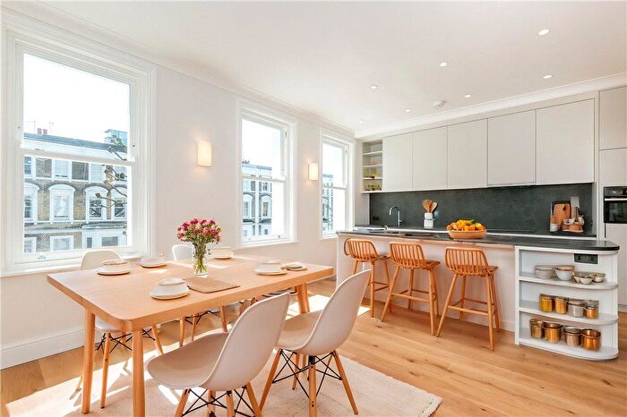 4 Bedroom Flat To Rent In Philbeach Gardens, Earls Court, London, SW5