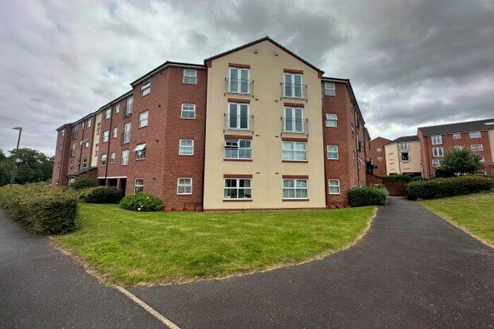 2 Bedroom Flat To Rent In Wharf Lane, Solihull, B91