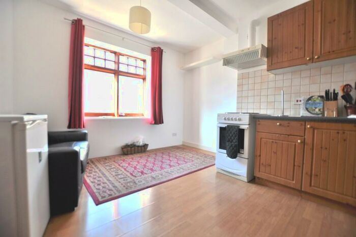 1 Bedroom Flat To Rent In Cheshire Street, London, E2