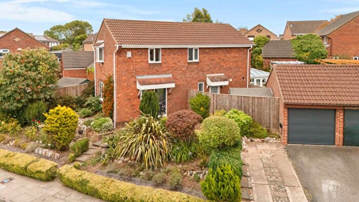 4 Bedroom Detached House For Sale In Nelson Way, Grimsby, DN34