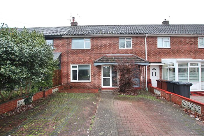 3 Bedroom Terraced House For Sale In Kenner Close, Lincoln, LN6