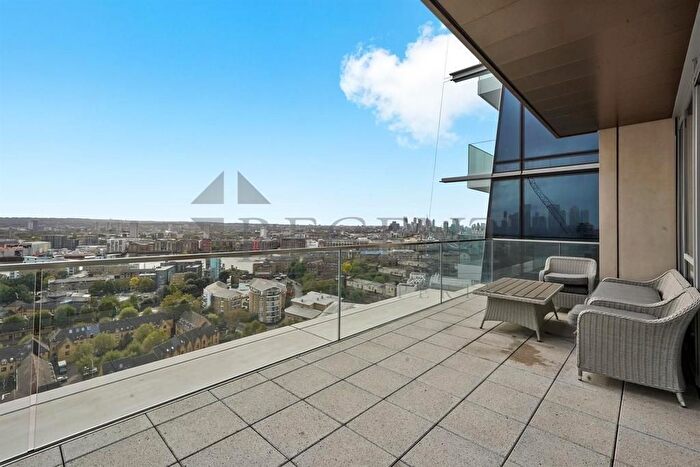 2 Bedroom Flat To Rent In Gauging Square, London, E1W