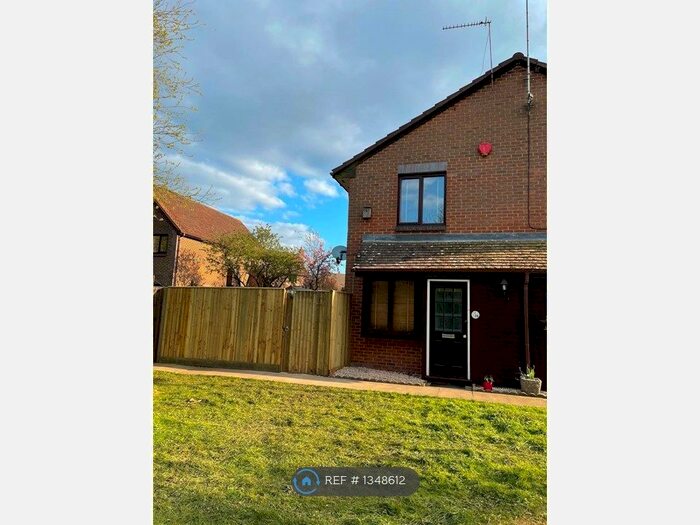 1 Bedroom Semi-Detached House To Rent In Deacon Close, Wokingham, RG40