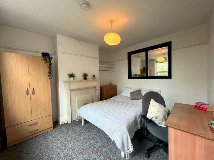 4 Bedroom Terraced House To Rent In Stanmer Park Road, Brighton, BN1