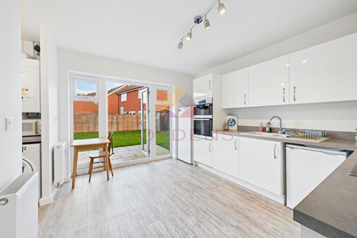 3 Bedroom Semi-Detached House For Sale In Clover Avenue, Feering, CO5