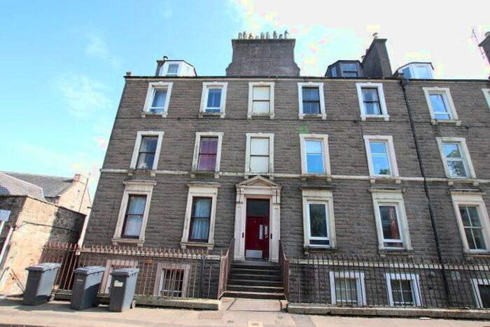 2 Bedroom Flat To Rent In Dudhope Street, Dundee, DD1