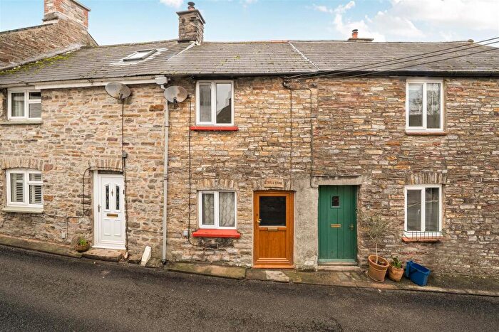 1 Bedroom Terraced House For Sale In High Street, Bampton, Tiverton, EX16